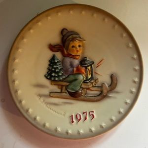 Goebel Hummel Plate 1975